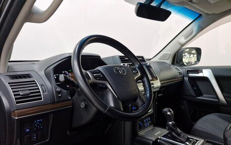 Toyota Land Cruiser Prado 150 рестайлинг 2, 2019 год, 5 610 000 рублей, 9 фотография