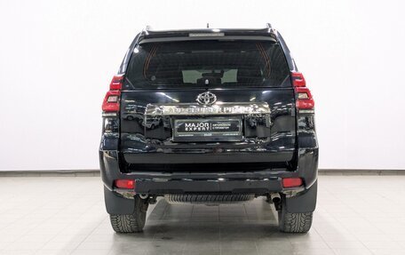 Toyota Land Cruiser Prado 150 рестайлинг 2, 2019 год, 5 610 000 рублей, 28 фотография