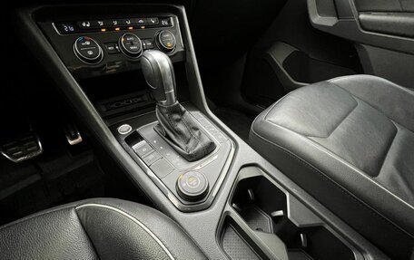 Volkswagen Tiguan II, 2019 год, 3 200 000 рублей, 29 фотография