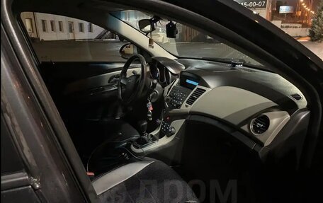 Chevrolet Cruze II, 2011 год, 615 000 рублей, 9 фотография