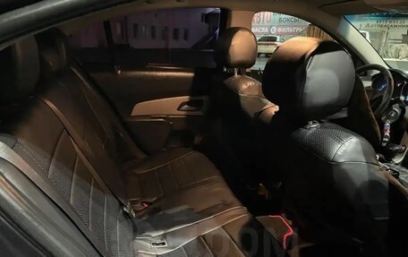 Chevrolet Cruze II, 2011 год, 615 000 рублей, 10 фотография