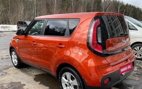 KIA Soul II рестайлинг, 2017 год, 1 820 000 рублей, 2 фотография