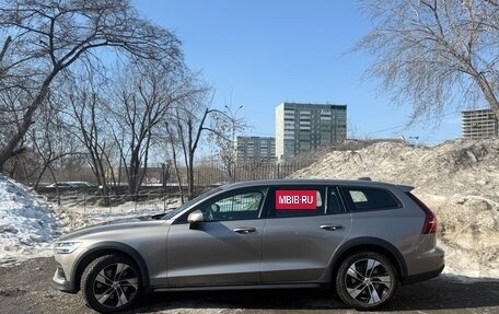 Volvo V60 II, 2020 год, 4 500 000 рублей, 6 фотография