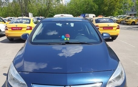 Opel Astra J, 2012 год, 585 000 рублей, 1 фотография