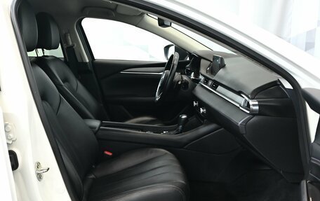 Mazda 6, 2020 год, 2 850 000 рублей, 11 фотография