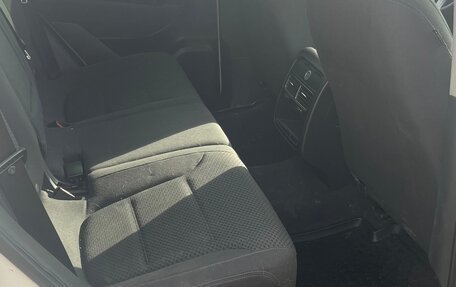 Volkswagen Touareg III, 2011 год, 2 260 000 рублей, 10 фотография