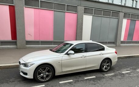 BMW 3 серия, 2015 год, 2 050 000 рублей, 23 фотография