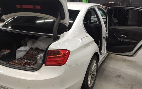 BMW 3 серия, 2015 год, 2 050 000 рублей, 19 фотография