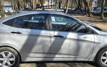 Hyundai Solaris II рестайлинг, 2013 год, 3 фотография