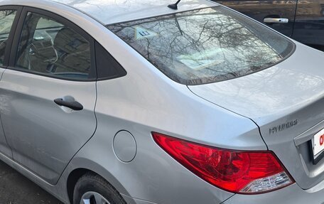 Hyundai Solaris II рестайлинг, 2013 год, 2 фотография