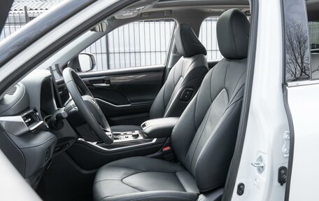 Toyota Highlander, 2025 год, 5 950 000 рублей, 19 фотография