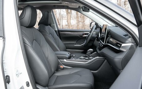 Toyota Highlander, 2025 год, 5 950 000 рублей, 16 фотография