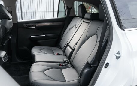 Toyota Highlander, 2025 год, 5 950 000 рублей, 18 фотография