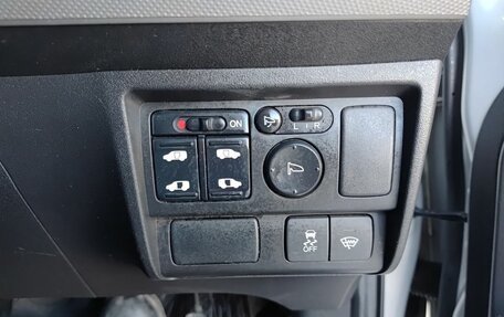 Honda Freed I, 2012 год, 999 800 рублей, 24 фотография