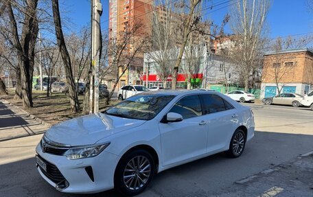 Toyota Camry, 2017 год, 1 890 000 рублей, 9 фотография