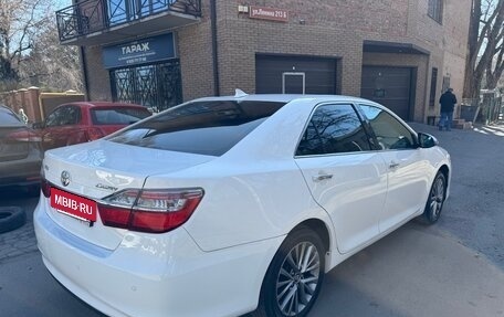 Toyota Camry, 2017 год, 1 890 000 рублей, 5 фотография