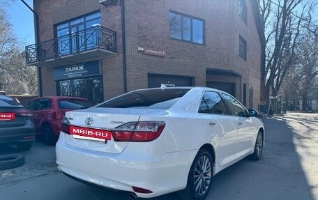 Toyota Camry, 2017 год, 1 890 000 рублей, 4 фотография