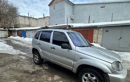 Chevrolet Niva I рестайлинг, 2003 год, 234 000 рублей, 2 фотография