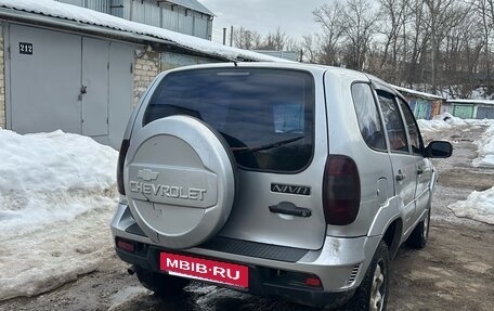 Chevrolet Niva I рестайлинг, 2003 год, 234 000 рублей, 4 фотография