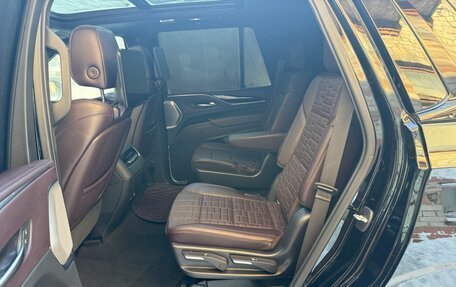 Cadillac Escalade V, 2022 год, 9 300 000 рублей, 5 фотография