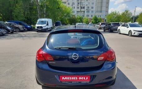 Opel Astra J, 2012 год, 585 000 рублей, 3 фотография