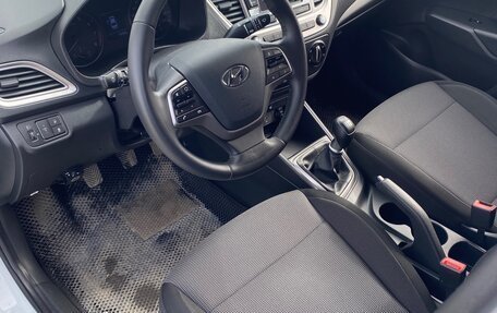 Hyundai Solaris II рестайлинг, 2019 год, 1 460 000 рублей, 11 фотография