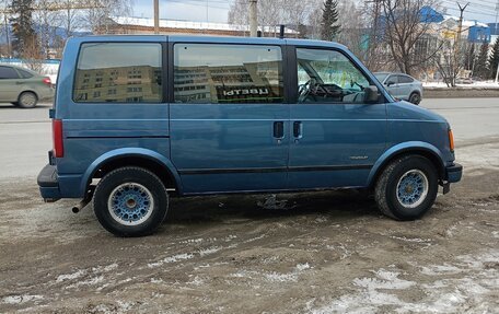 Chevrolet Astro, 1987 год, 800 000 рублей, 3 фотография
