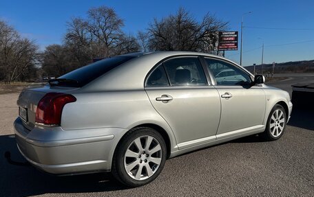 Toyota Avensis III рестайлинг, 2004 год, 800 000 рублей, 2 фотография