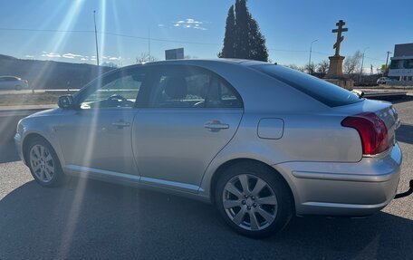 Toyota Avensis III рестайлинг, 2004 год, 800 000 рублей, 3 фотография