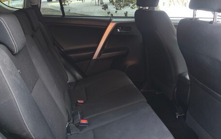 Toyota RAV4, 2017 год, 2 280 000 рублей, 7 фотография