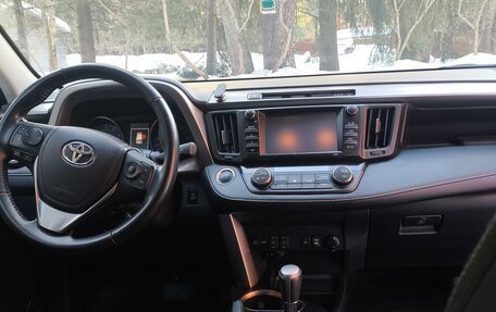 Toyota RAV4, 2017 год, 2 280 000 рублей, 6 фотография