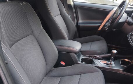 Toyota RAV4, 2017 год, 2 280 000 рублей, 8 фотография