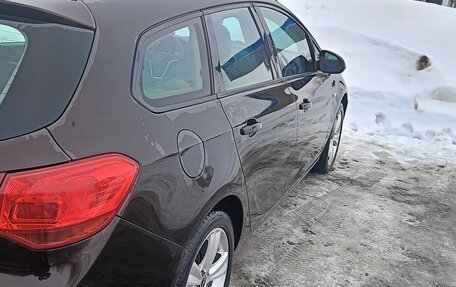 Opel Astra J, 2012 год, 650 000 рублей, 2 фотография