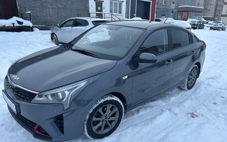 KIA Rio IV, 2021 год, 1 650 000 рублей, 2 фотография