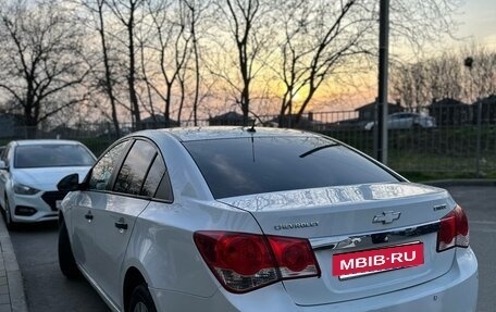 Chevrolet Cruze II, 2010 год, 780 000 рублей, 2 фотография