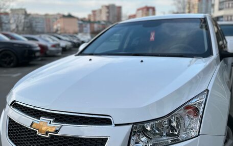 Chevrolet Cruze II, 2010 год, 780 000 рублей, 9 фотография
