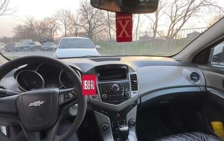 Chevrolet Cruze II, 2010 год, 780 000 рублей, 12 фотография