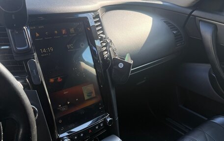 Infiniti QX70, 2014 год, 2 100 000 рублей, 9 фотография