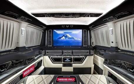 Mercedes-Benz V-Класс, 2025 год, 49 500 000 рублей, 3 фотография