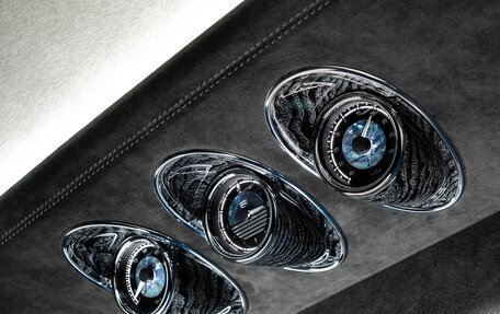 Mercedes-Benz V-Класс, 2025 год, 49 500 000 рублей, 24 фотография