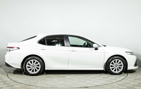 Toyota Camry, 2022 год, 3 399 700 рублей, 4 фотография