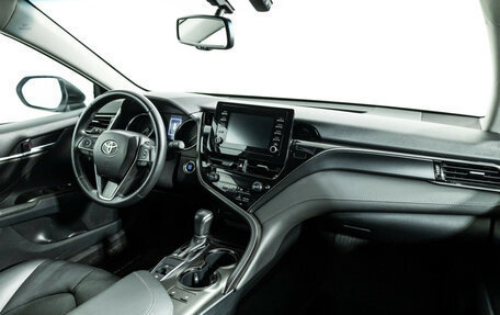 Toyota Camry, 2022 год, 3 399 700 рублей, 9 фотография