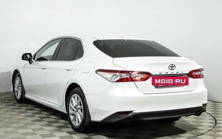 Toyota Camry, 2022 год, 3 399 700 рублей, 7 фотография