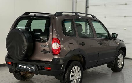 Chevrolet Niva I рестайлинг, 2018 год, 699 000 рублей, 4 фотография