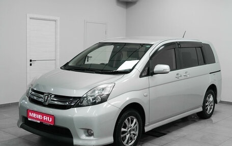 Toyota ISis I, 2012 год, 1 100 000 рублей, 1 фотография