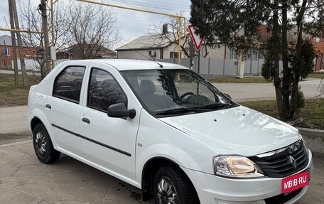 Renault Logan I, 2010 год, 385 000 рублей, 1 фотография