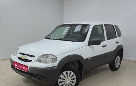 Chevrolet Niva I рестайлинг, 2017 год, 695 000 рублей, 1 фотография