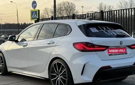 BMW 1 серия, 2021 год, 3 200 000 рублей, 1 фотография