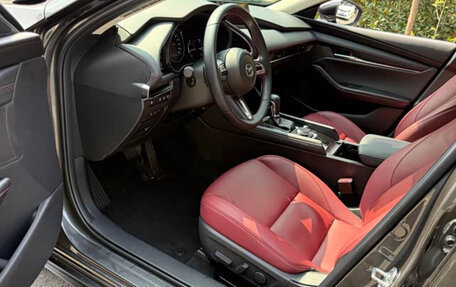 Mazda 3, 2022 год, 1 510 000 рублей, 10 фотография