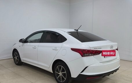 Hyundai Solaris II рестайлинг, 2021 год, 1 350 000 рублей, 6 фотография